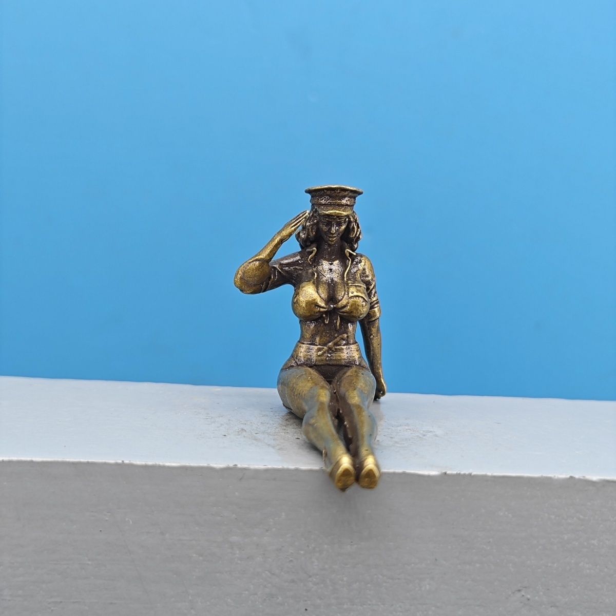 Solid Brass Miniature Girl Fig - Vintage Collectible Cars reseña y precio