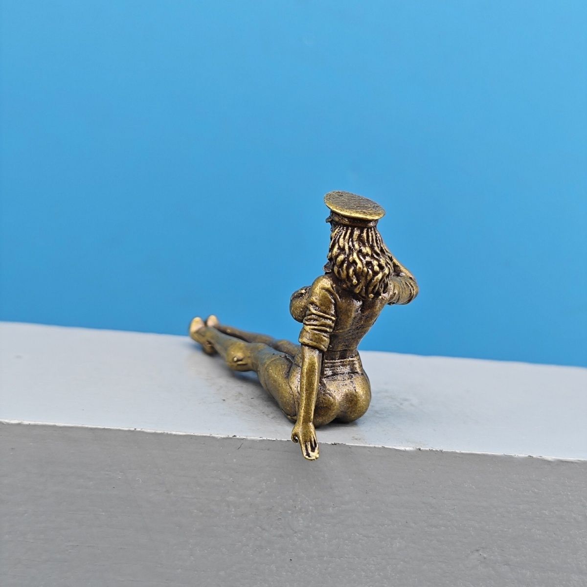 Solid Brass Miniature Girl Fig - Vintage Collectible Cars reseña y precio