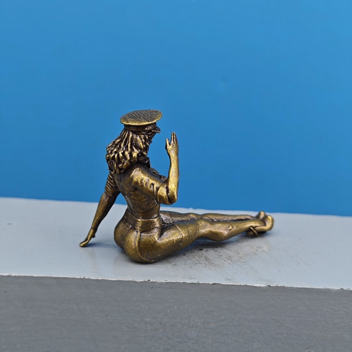 Solid Brass Miniature Girl Fig - Vintage Collectible Cars reseña y precio