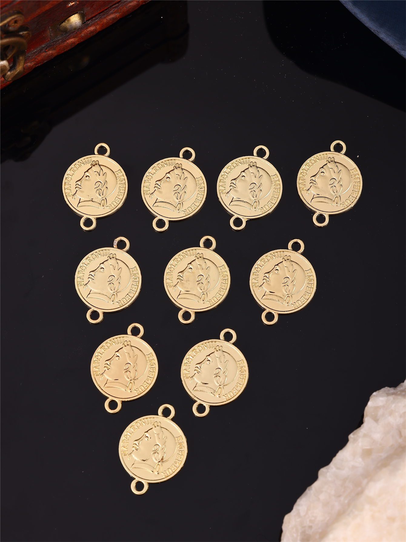 Coin-Shaped DIY Women's Robe A - Vintage Collectible Item reseña y precio