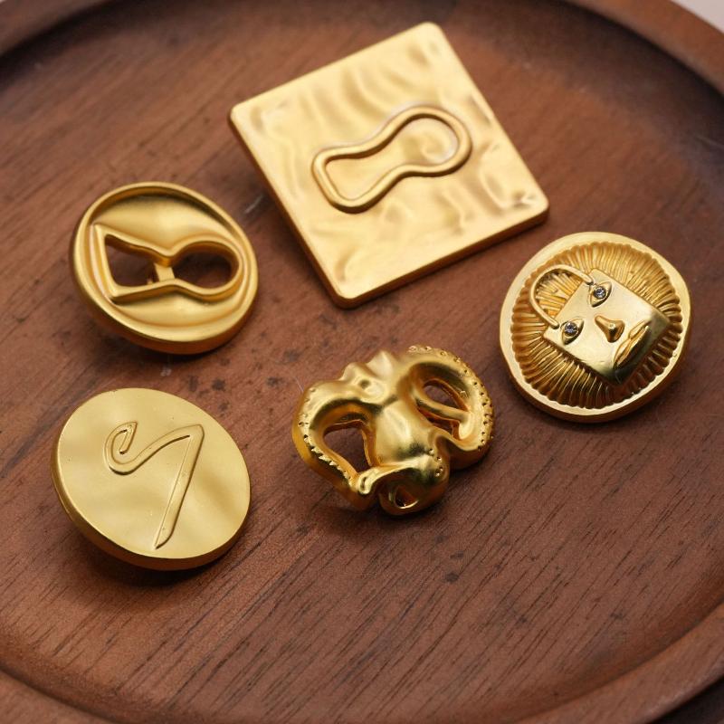 Vintage Metal Button Artistic  - Vintage Collectible Buttons reseña y precio