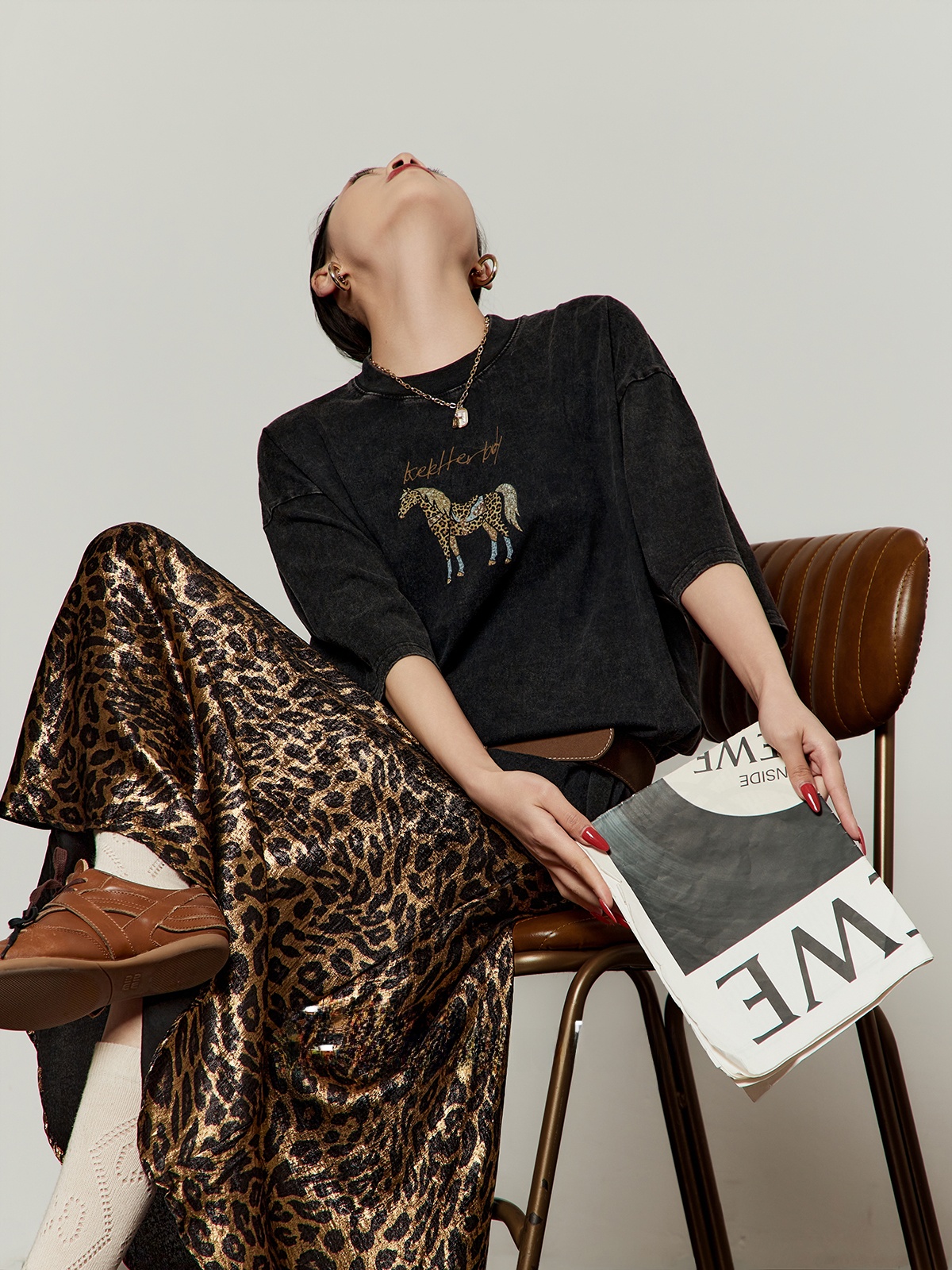Black Leopard Print Short Slee - Collectible Vintage T Shirts reseña y precio