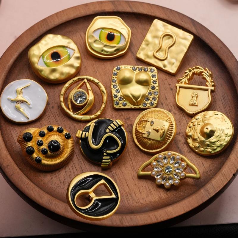 New Vintage Metal Button Artis - Vintage Collectible Buttons reseña y precio