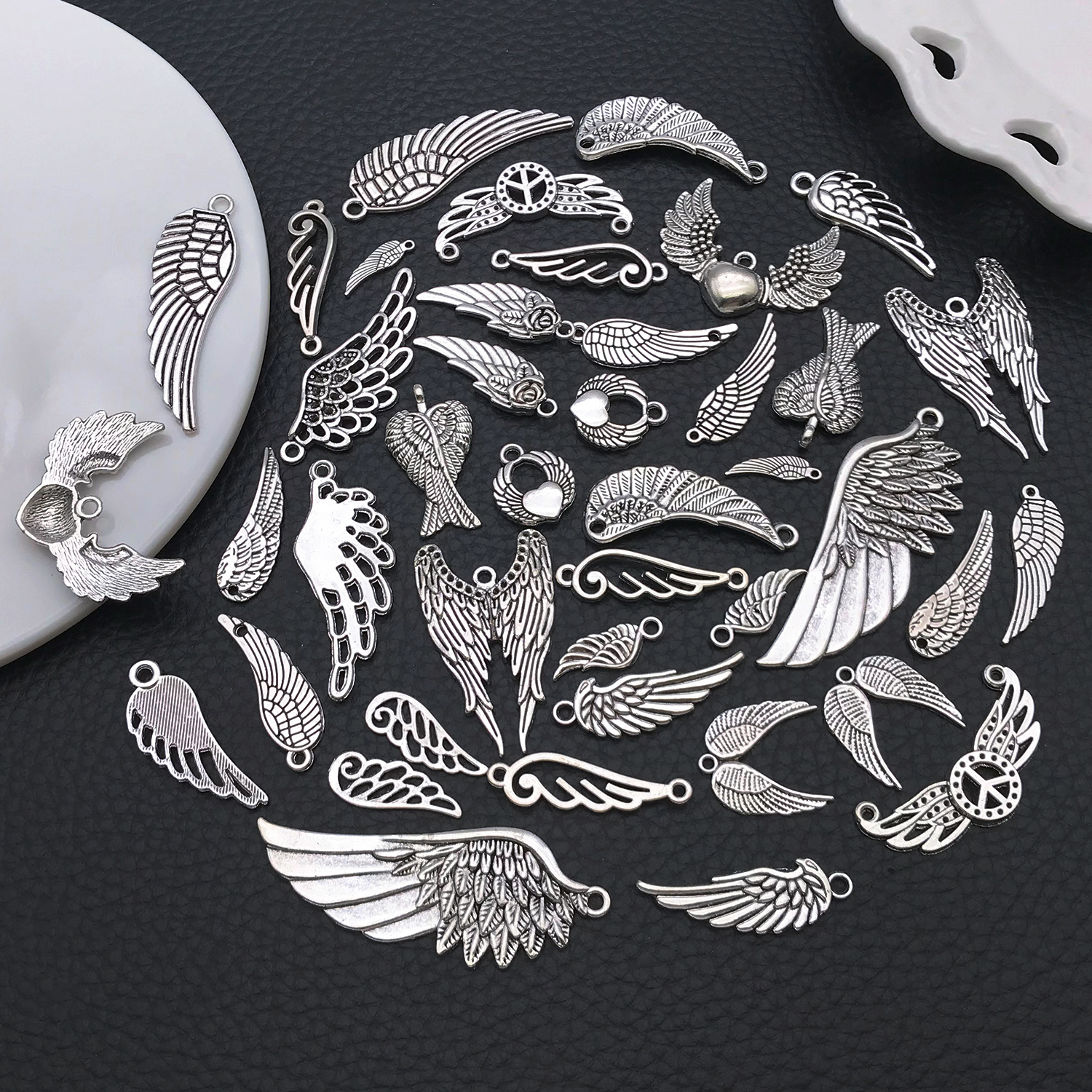 Angel Wing Charms, New 22/42 P - Vintage Collectible Item reseña y precio