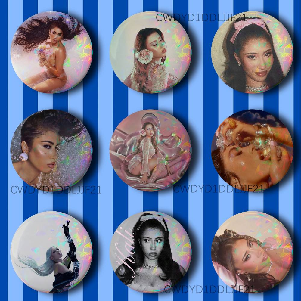 K-Kali U-Uchis Sincerely  Vint - Collectible Vintage Brooches reseña y precio